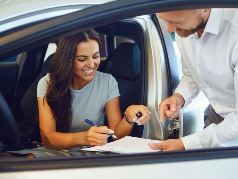 como comprar carros usados com segurança